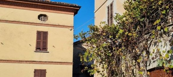 19-Zimmer Haus in Santa Giuletta, Italy, Nr. 173153 4