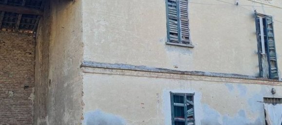 19-Zimmer Haus in Santa Giuletta, Italy, Nr. 173153 3