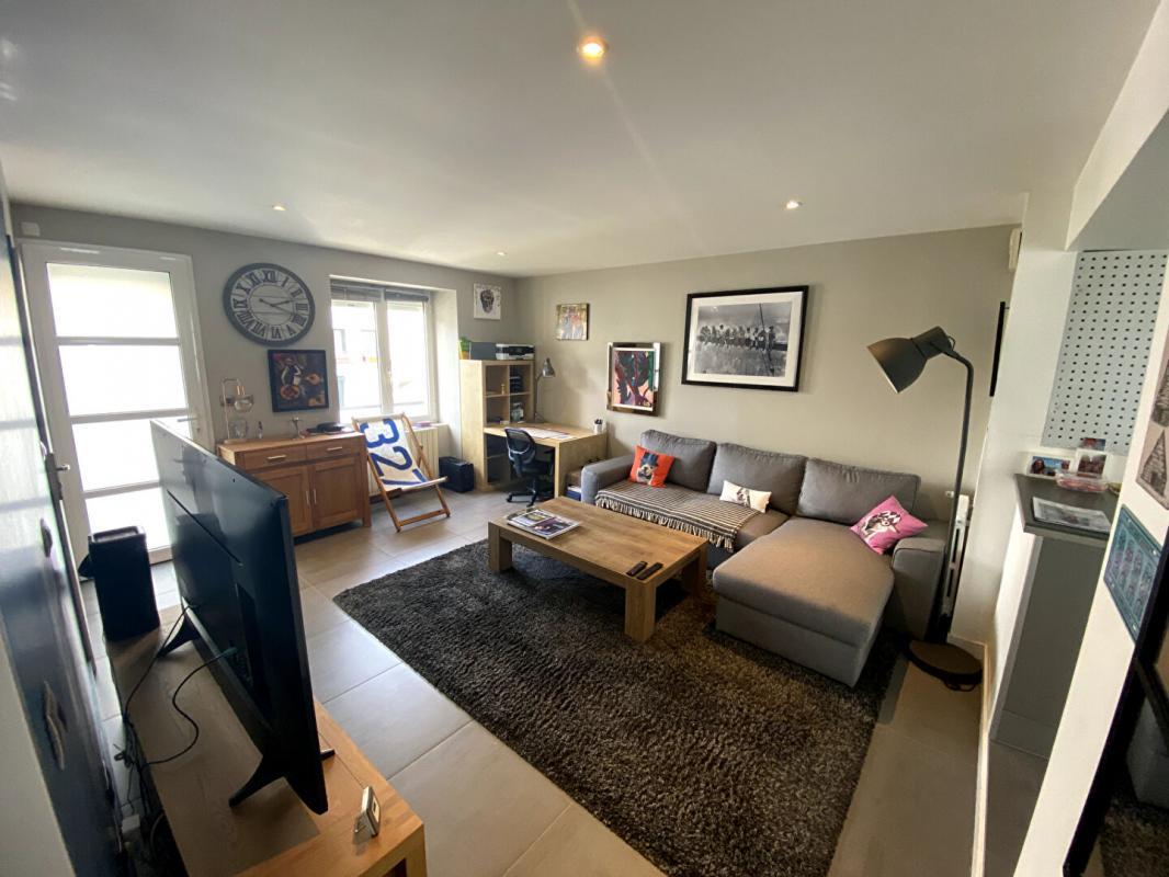 3 bedrooms House in Lorient, France No. 204251