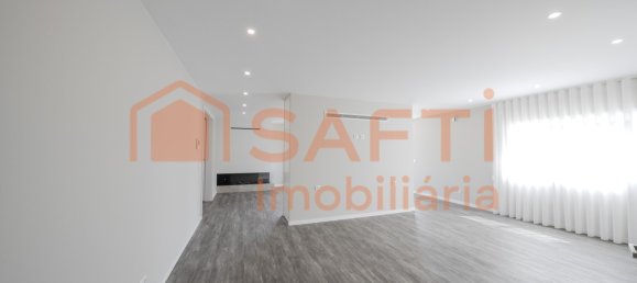 4 غرف نوم منزل في Marinha Grande, Portugal رقم 137793 9