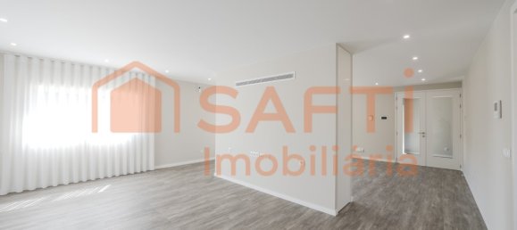 4 غرف نوم منزل في Marinha Grande, Portugal رقم 137793 10