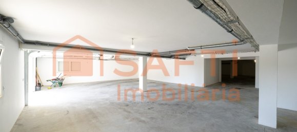 4 غرف نوم منزل في Marinha Grande, Portugal رقم 137793 33