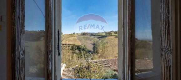 10-Zimmer Haus in Serra de' Conti, Italy, Nr. 2135 3