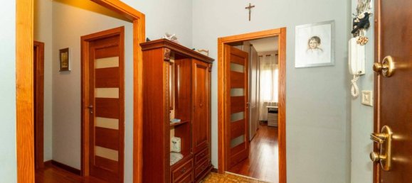 4 rooms Apartment in Poirino, Italy No. 117654 5