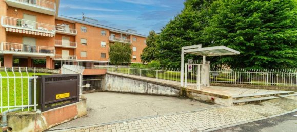 4 rooms Apartment in Poirino, Italy No. 117654 30