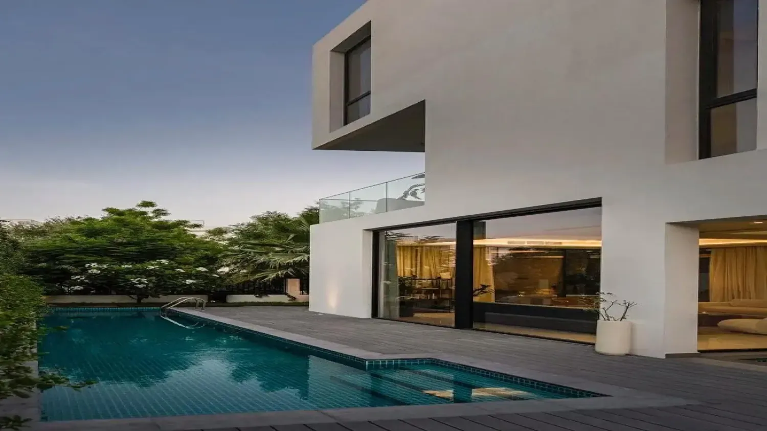 6 bedrooms Villa in Dubai, UAE No. 122836