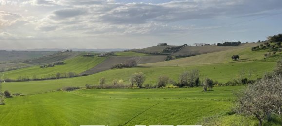 4 rooms Villa in Agugliano, Italy No. 15144 3