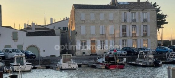 Здание с 4 спальнями в Сен-Мартен-де-Ре, Франция № 192704 4