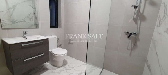 3 bedrooms Apartment in Sliema, Malta No. 8472 11