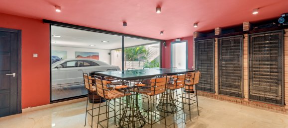 7 Schlafzimmer Villa in Marbella, Spain, Nr. 120434 24