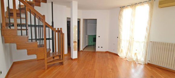 2 bedrooms Apartment in Marcallo con Casone, Italy No. 296779 3