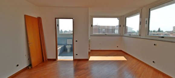 2 bedrooms Apartment in Marcallo con Casone, Italy No. 296779 14