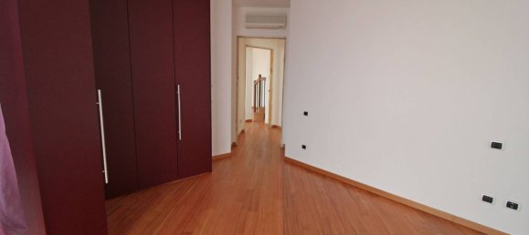 2 bedrooms Apartment in Marcallo con Casone, Italy No. 296779 12