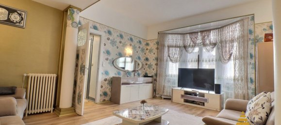 مكتب في Cambrai, France 220متر مربع رقم 51709 2