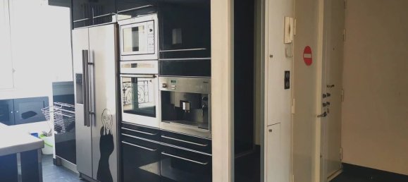 3 bedrooms Duplex in Paris, France No. 182657 11