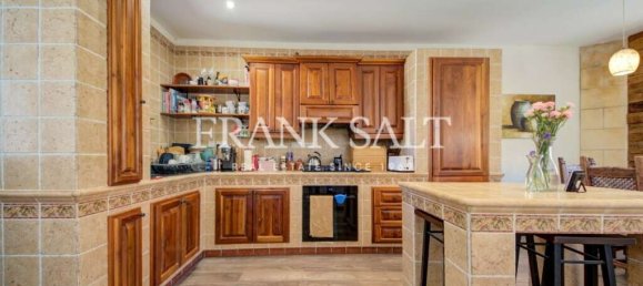 3 Schlafzimmer Maisonette-Wohnung in Victoria, Malta, Nr. 2773 9