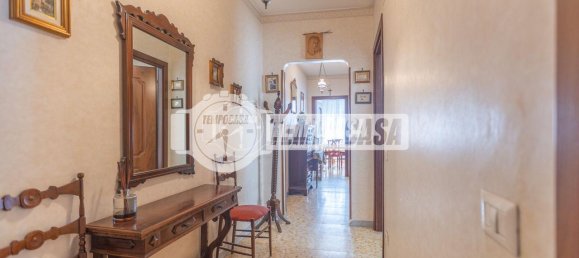 3-Zimmer Wohnung in Rome, Italy, Nr. 33031 5