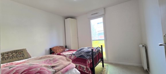 2 bedrooms Apartment in Bobigny, France No. 132395 4