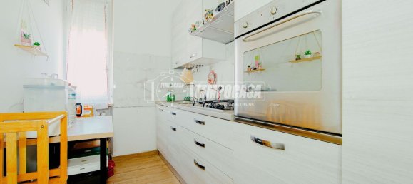 2 rooms Apartment in Pavia, Italy No. 310650 4