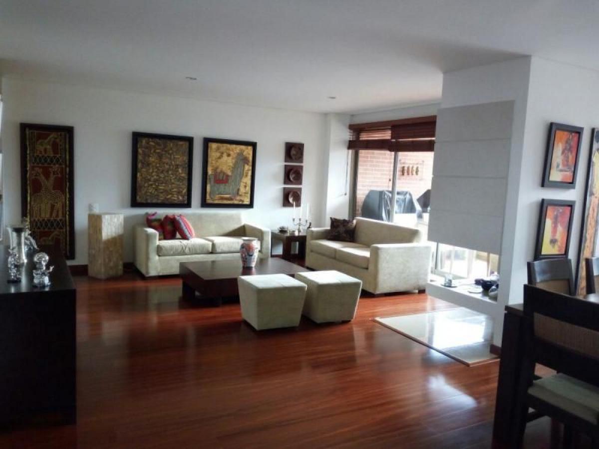 Дом с 3 спальнями в Богота, Колумбия № 14181