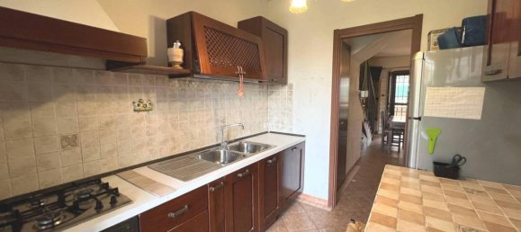 4-Zimmer Haus in Guidonia Montecelio, Italy, Nr. 35902 11