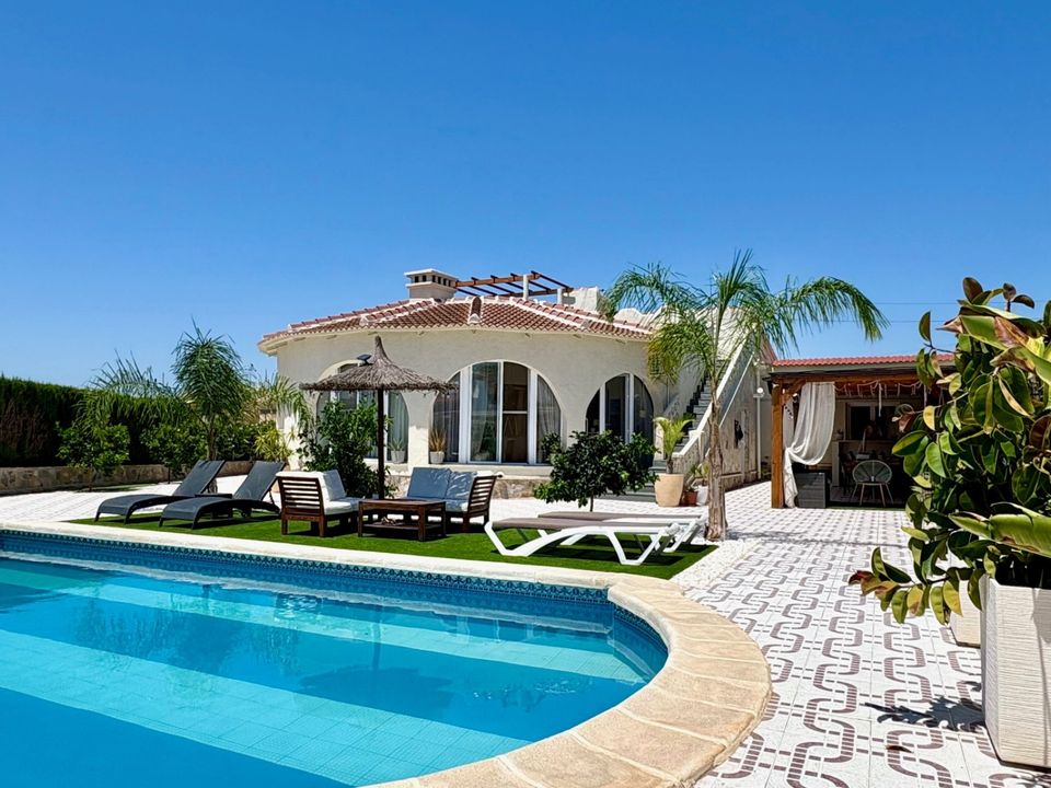 4 bedrooms Villa in Ciudad Quesada, Spain No. 176556