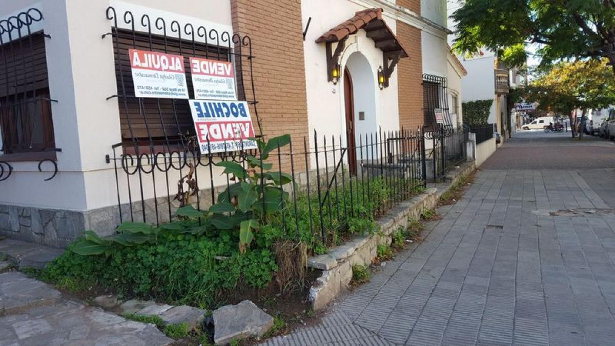 2 bedrooms House in Buenos Aires, Argentina No. 92825