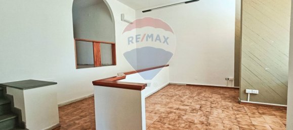 4-salle Propriété commerciale à Terranuova Bracciolini, Italy No. 178460 4