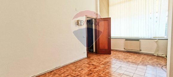 4-salle Propriété commerciale à Terranuova Bracciolini, Italy No. 178460 6