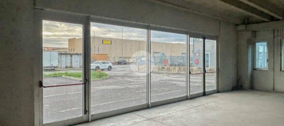 2 rooms Commercial property in Montirone, Italy No. 206999 9