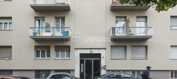 3 rooms Apartment in Bergamo, Italy No. 124424 3