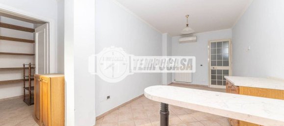 2 bedrooms Apartment in Rome, Italy No. 345127 15
