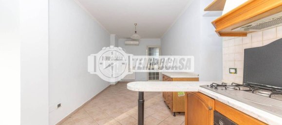 2 bedrooms Apartment in Rome, Italy No. 345127 14