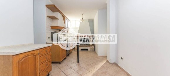 2 bedrooms Apartment in Rome, Italy No. 345127 11