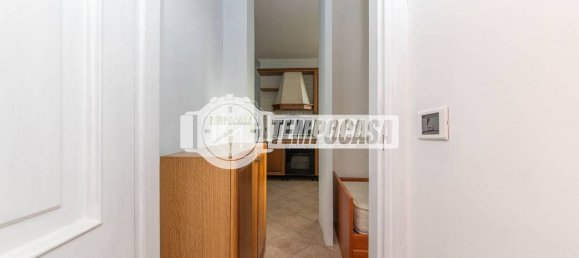 2 bedrooms Apartment in Rome, Italy No. 345127 27