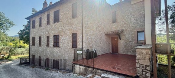 3-salle Appartement à Baschi, Italy No. 297799 6