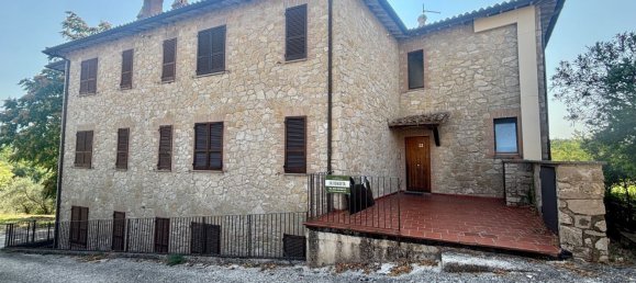 3-salle Appartement à Baschi, Italy No. 297799 13