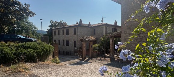 3-salle Appartement à Baschi, Italy No. 297799 12