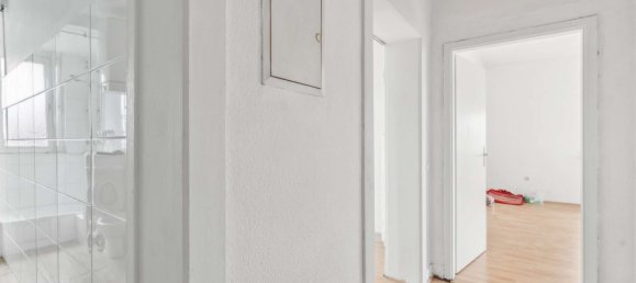 24 rooms Building in Duisburg, Germany No. 25162 5