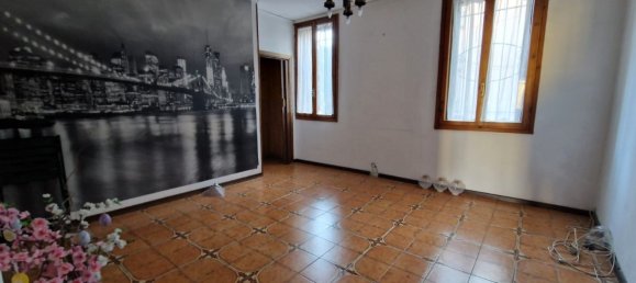 4 rooms Apartment in Verona, Italy No. 60852 4