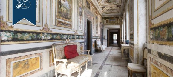 30 Schlafzimmer Villa in Carrara, Italy, Nr. 329322 22