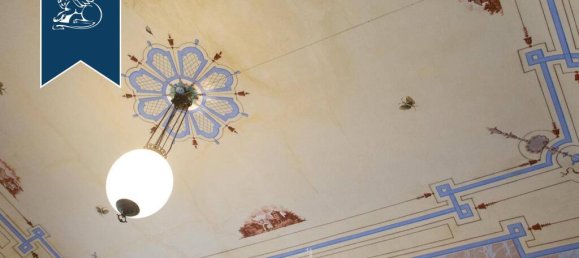 30 Schlafzimmer Villa in Carrara, Italy, Nr. 329322 35