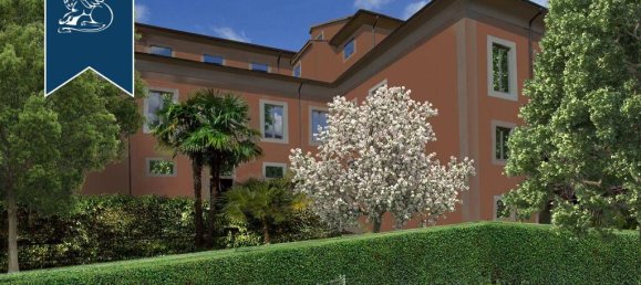 30 Schlafzimmer Villa in Carrara, Italy, Nr. 329322 3