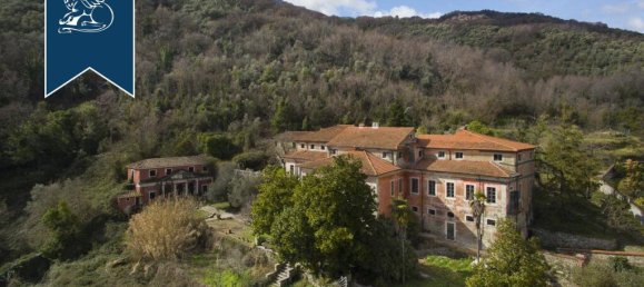 30 Schlafzimmer Villa in Carrara, Italy, Nr. 329322 7