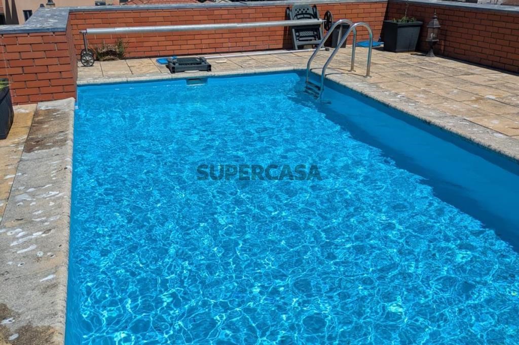 5 bedrooms Apartment in Porto, Portugal No. 316369