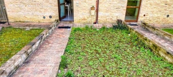 1 bedroom Apartment in Monte Roberto, Italy No. 293124 2