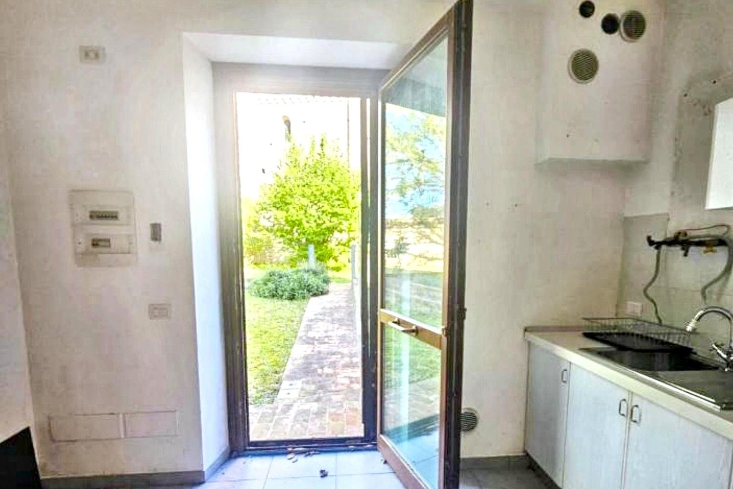 1 bedroom Apartment in Monte Roberto, Italy No. 293124