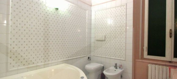 Apartamento de 7 habitaciónes en Pontedera, Italy No. 21919 12