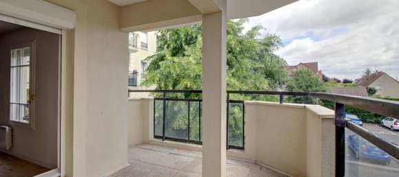 3 bedrooms Apartment in Carrieres-sous-Poissy, France No. 171639 10