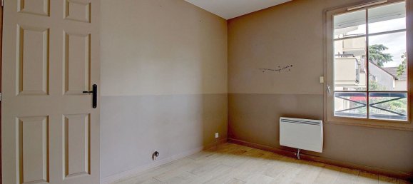 3 bedrooms Apartment in Carrieres-sous-Poissy, France No. 171639 13